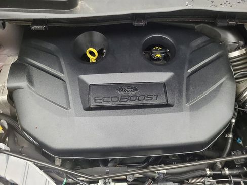 Used 2017 Ford Escape Titanium image 30