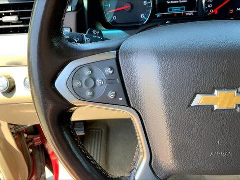 Used 2020 Chevrolet Suburban Premier AWD/4WD image 23