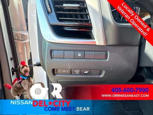 Used 2023 Nissan Rogue SL w/ SL Premium Package FWD image 23