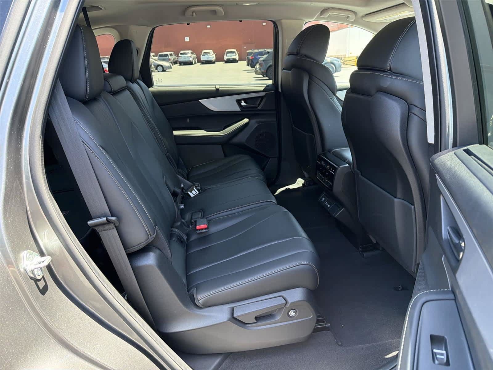 Used 2024 Acura MDX w/ Technology Package FWD image 14
