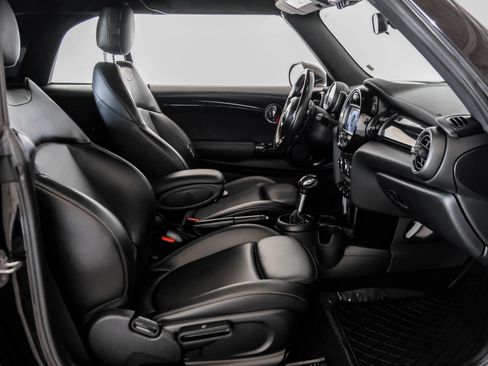 Used 2019 MINI Cooper S image 32