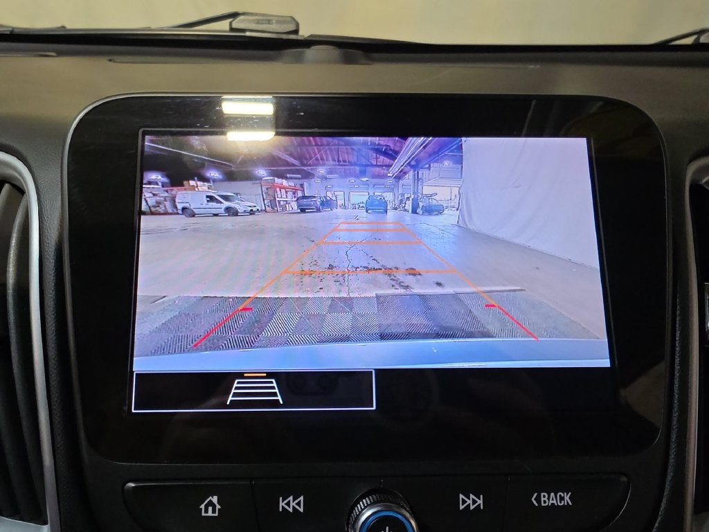 Used 2023 Chevrolet Malibu LT FWD image 22
