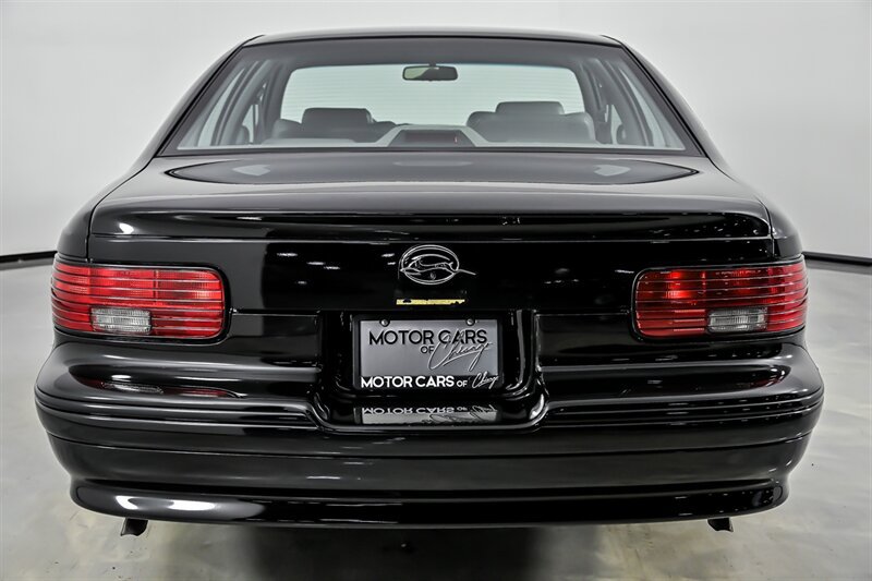 Used 1994 Chevrolet Impala SS RWD image 8