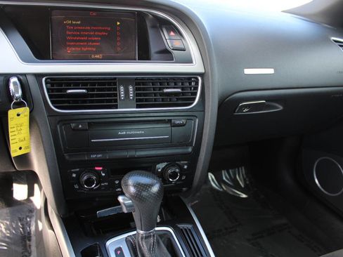 Used 2010 Audi A5 3.2 Prestige image 9