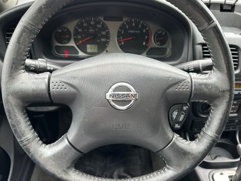 Used 2006 Nissan Sentra SE-R w/ (J01) Sunroof Pkg FWD image 22