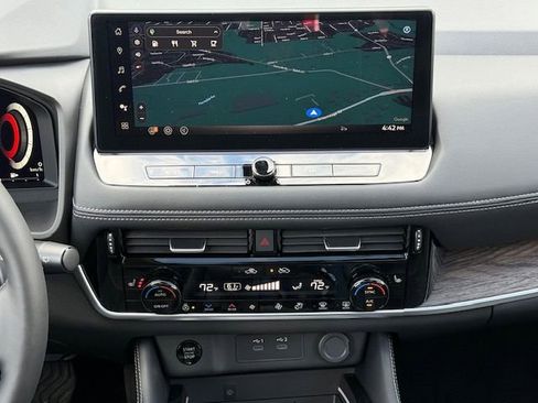 New 2026 Nissan Rogue Platinum w/ Platinum Premium Package image 18