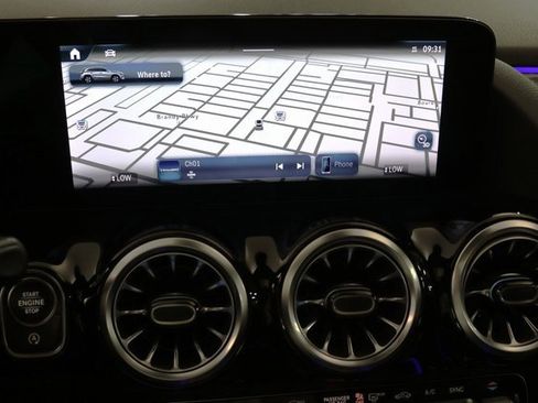 Certified 2025 Mercedes-Benz GLA 250 4MATIC image 22