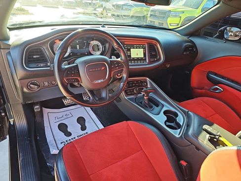 Used 2018 Dodge Challenger R/T Scat Pack image 21