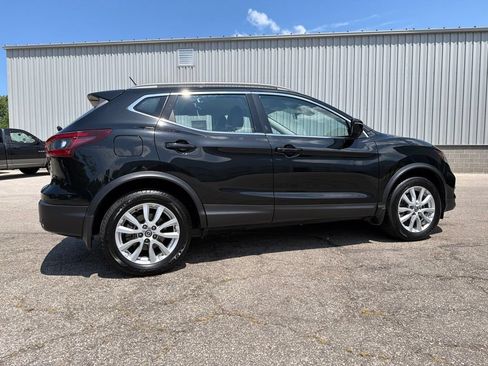 Used 2022 Nissan Rogue Sport SV w/ Technology Package AWD/4WD image 7