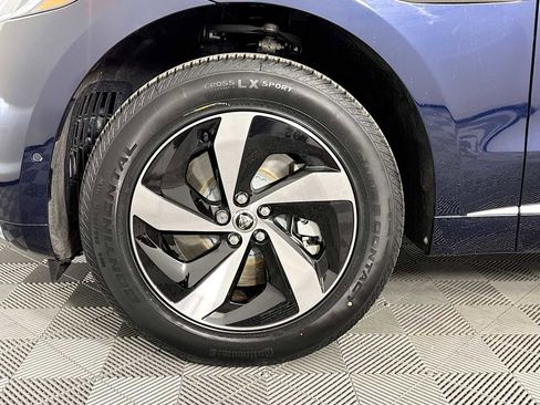 New 2025 Jaguar F-PACE R-Dynamic S image 30