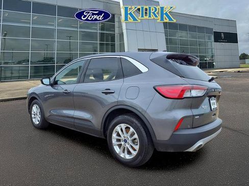 Certified 2022 Ford Escape SE w/ Convenience Package FWD image 3