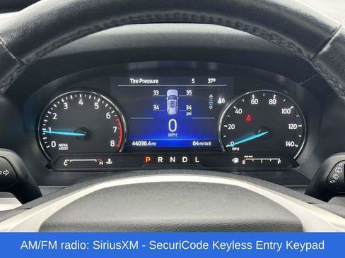 Used 2022 Ford Explorer XLT w/ Equipment Group 202A image 12