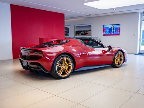 Used 2025 Ferrari 296 GTS RWD image 6