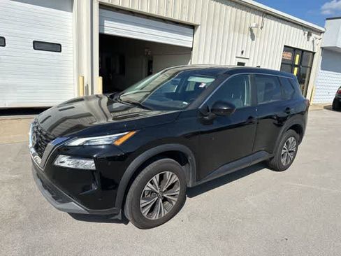 Used 2023 Nissan Rogue SV image 14