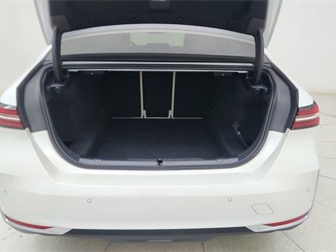 Used 2025 BMW 530i image 14