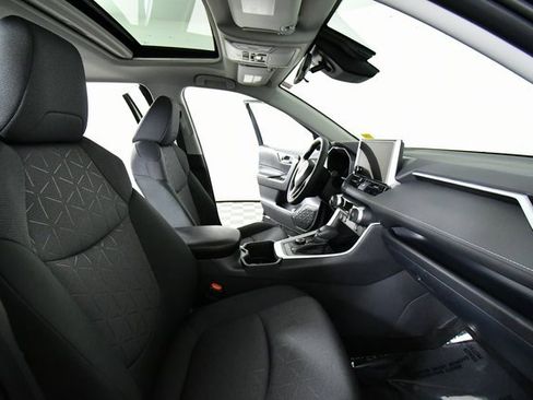 New 2025 Toyota RAV4 XLE image 22