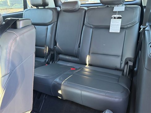 New 2025 Ford Expedition Max Active image 12