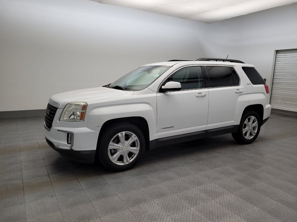Used 2017 GMC Terrain SLE w/ Driver Alert Package I FWD image 2