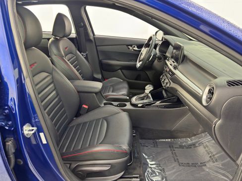 Used 2021 Kia Forte GT w/ GT2 Package image 15