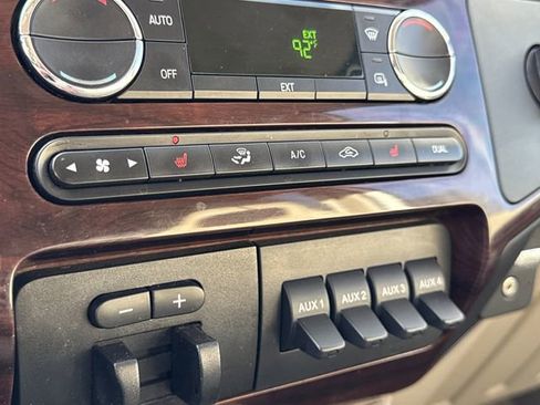 Used 2009 Ford F350 Lariat image 31