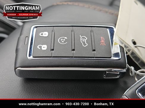 Used 2025 Jeep Grand Cherokee L Summit AWD/4WD image 37