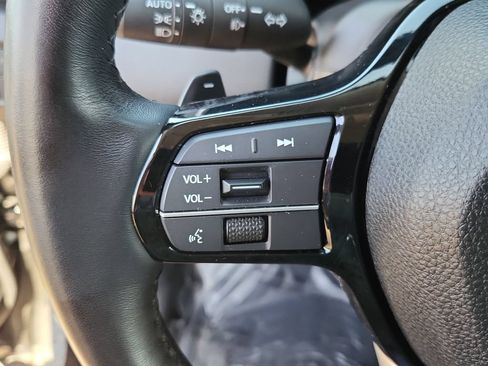 Used 2025 Honda Pilot Elite image 22