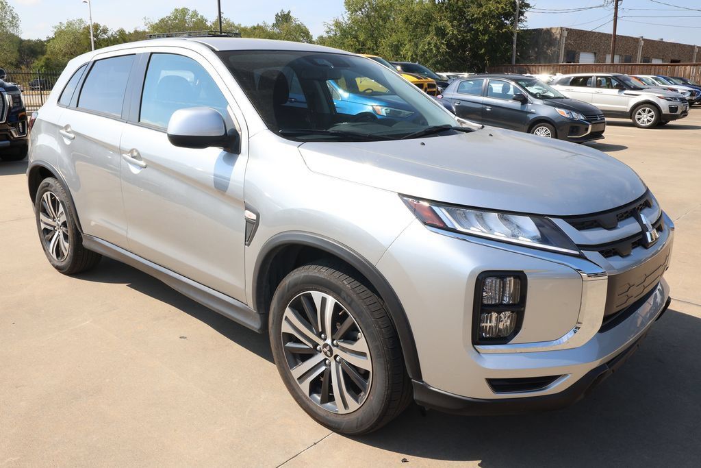 Used 2026 Mitsubishi Outlander Sport ES AWD/4WD image 3