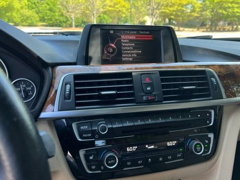 Used 2017 BMW 330i xDrive Sedan AWD/4WD image 39