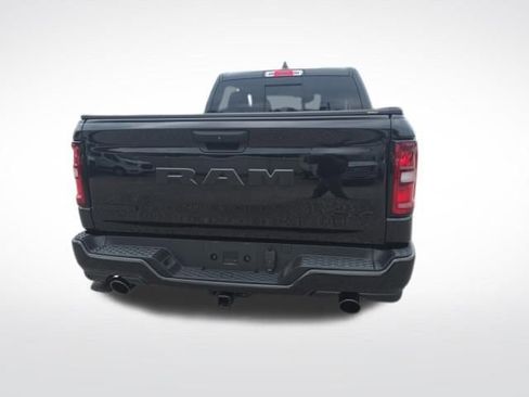 Used 2025 RAM 1500 Big Horn AWD/4WD image 4