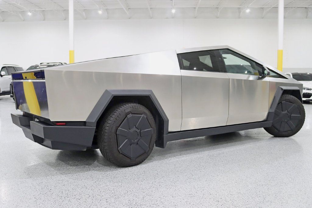 Used 2026 Tesla Cybertruck Cyberbeast AWD/4WD image 8