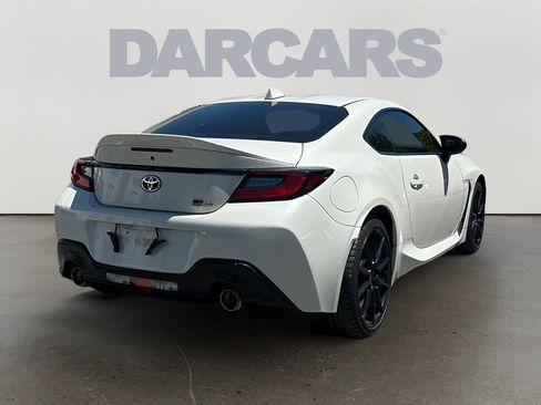 Used 2024 Toyota GR86 Premium RWD image 7