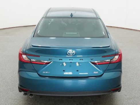 New 2026 Toyota Camry SE image 10