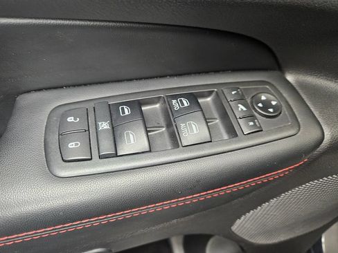 Used 2018 Jeep Grand Cherokee Trailhawk w/ Trailhawk Luxury Group AWD/4WD image 10