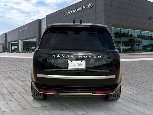 New 2026 Land Rover Range Rover Autobiography AWD/4WD image 4