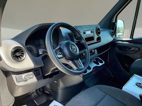Used 2021 Mercedes-Benz Sprinter 3500 w/ Driver Convenience Package image 13