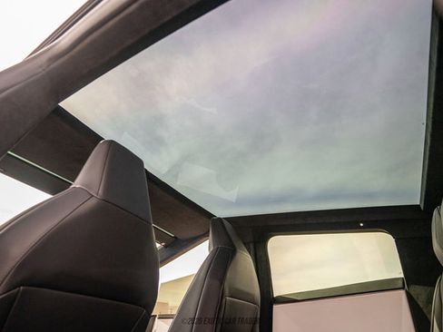 Used 2024 Tesla Cybertruck Cyberbeast AWD/4WD image 18