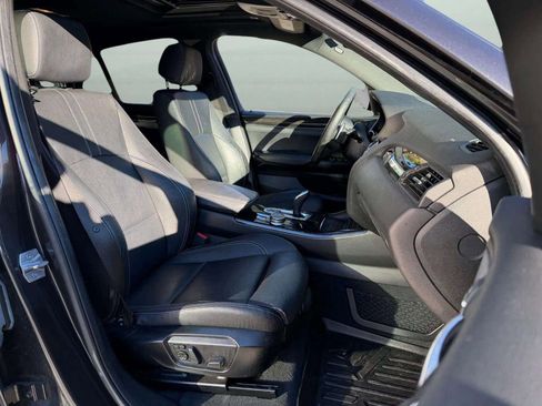 Used 2018 BMW X4 M40i image 27