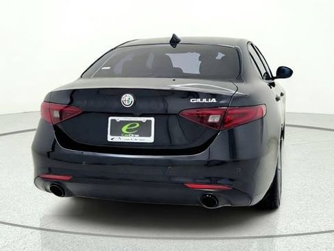 Used 2023 Alfa Romeo Giulia Sprint RWD image 8