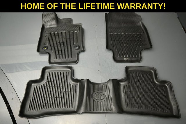 Used 2023 Toyota RAV4 XSE AWD/4WD image 35