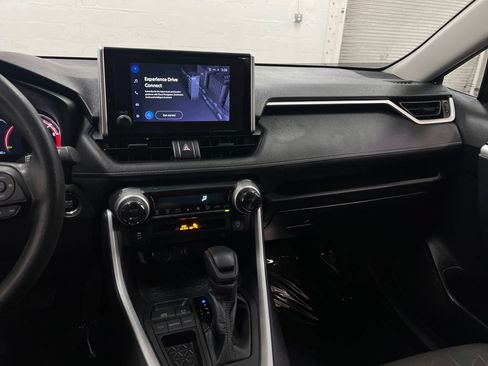 Used 2023 Toyota RAV4 XLE w/ Convenience Package FWD image 19