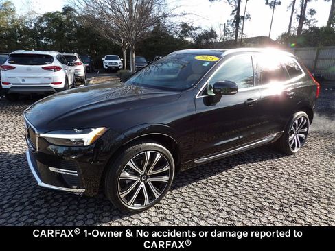 Certified 2023 Volvo XC60 B5 Ultimate w/ Climate Package image 4