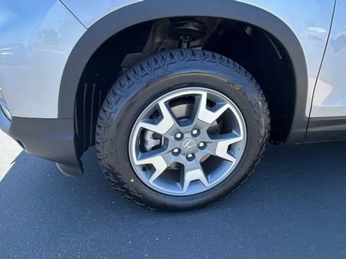 Used 2023 Honda Passport TrailSport image 10