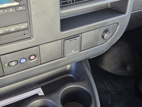 New 2025 Chevrolet Express 3500 w/ Power Convenience Package image 32