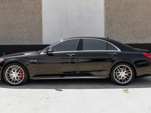 Used 2019 Mercedes-Benz S 63 AMG S 4MATIC Sedan image 11