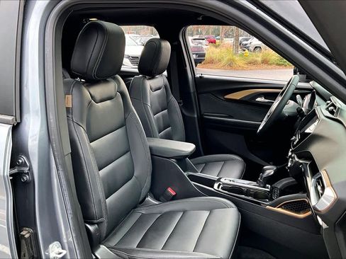 Used 2021 Chevrolet TrailBlazer ACTIV w/ Sun and Liftgate Package image 8