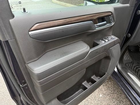Used 2022 Chevrolet Silverado 1500 LT AWD/4WD image 13