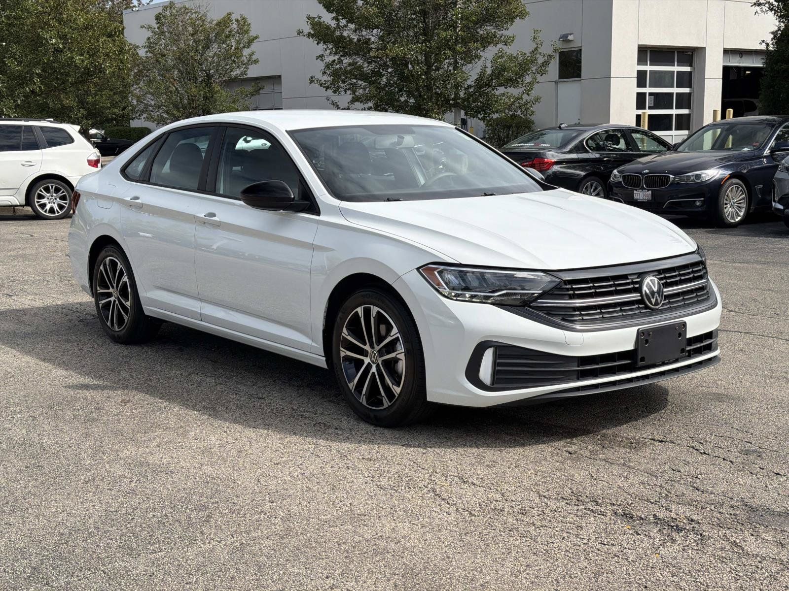 Used 2022 Volkswagen Jetta Sport FWD image 5