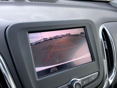 Used 2023 Chevrolet Equinox LT w/ LPO, Floor Liner Package image 27