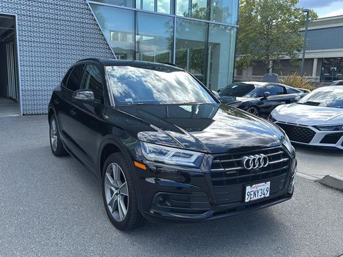 Used 2020 Audi Q5 Prestige w/ Prestige Package AWD/4WD image 4