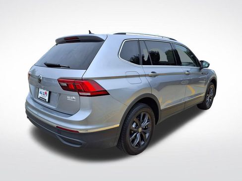 Used 2024 Volkswagen Tiguan SE FWD image 7